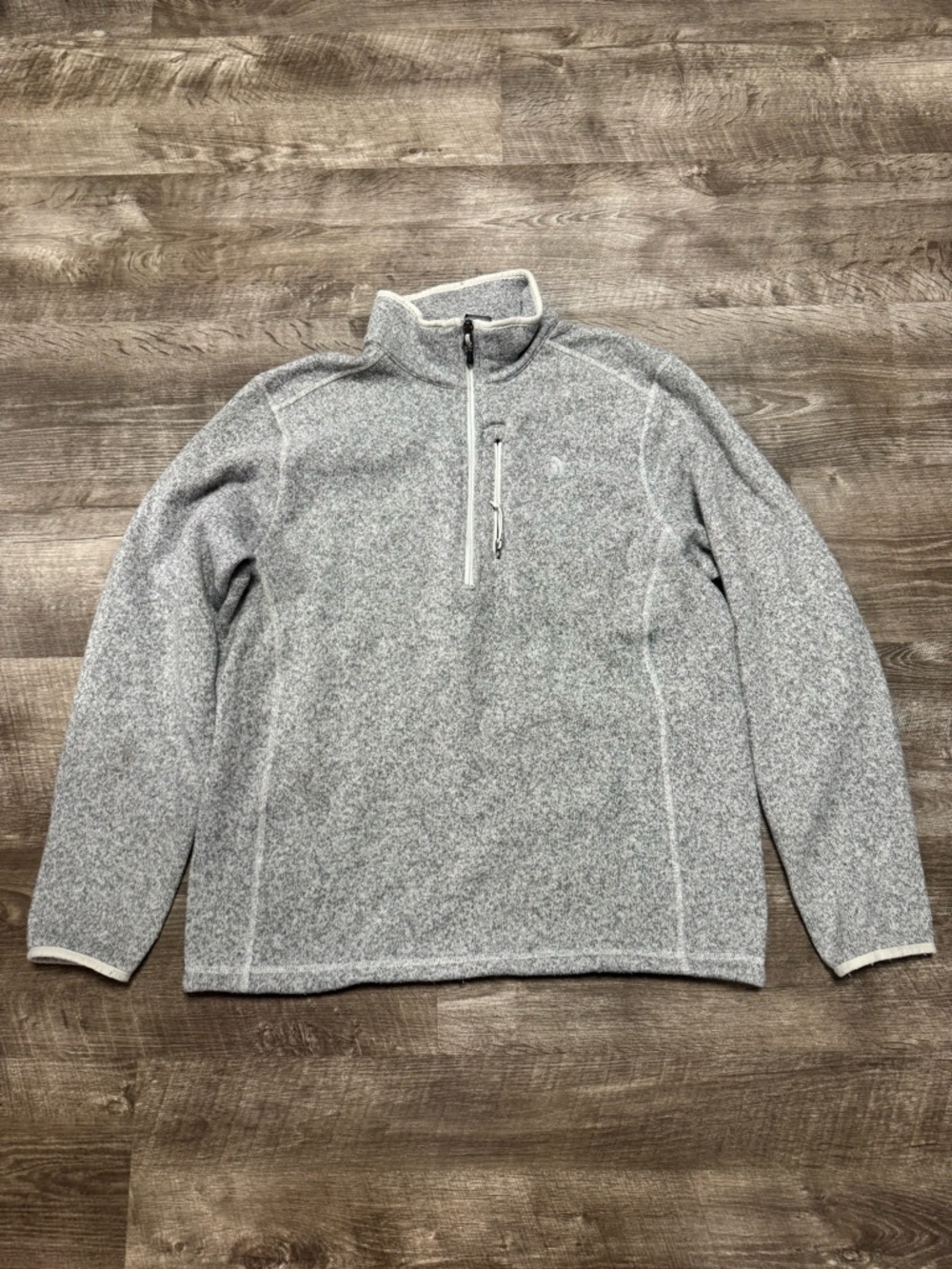 The North Face Men’s Grey Quarter Zip Pullover Size Large